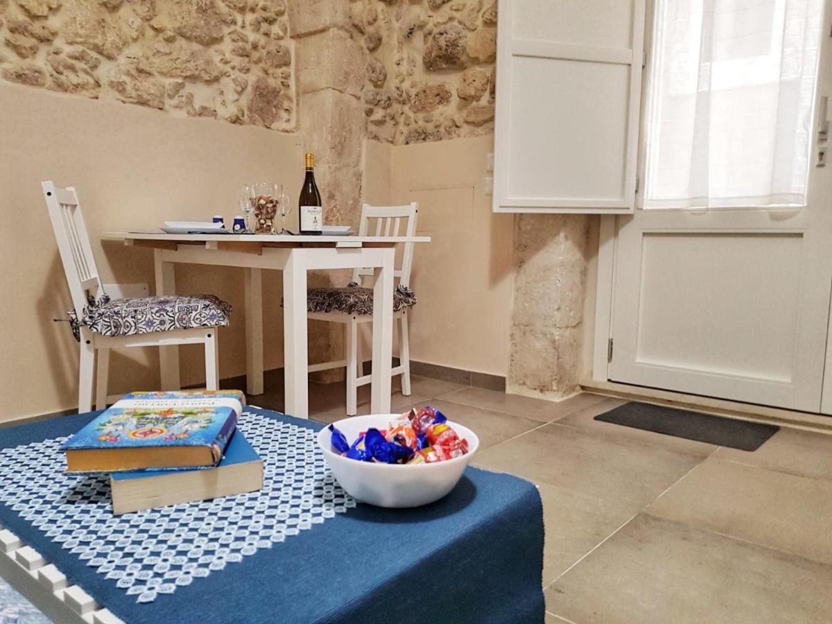 Essentia Rooms- Ortigia Holidays Syrakuzy Zewnętrze zdjęcie