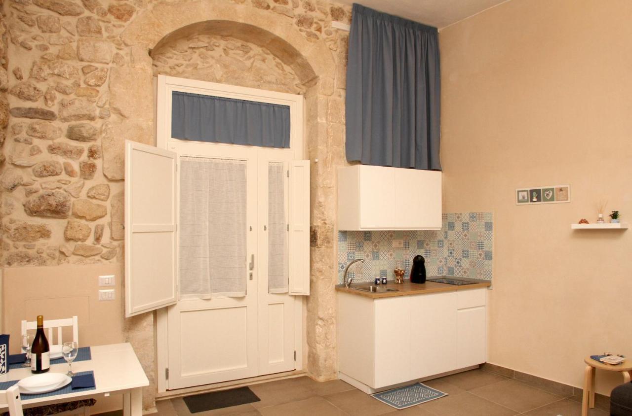 Essentia Rooms- Ortigia Holidays Syrakuzy Zewnętrze zdjęcie