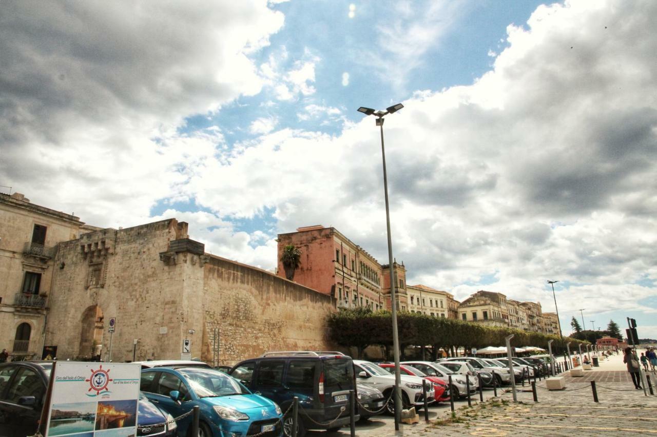 Essentia Rooms- Ortigia Holidays Syrakuzy Zewnętrze zdjęcie