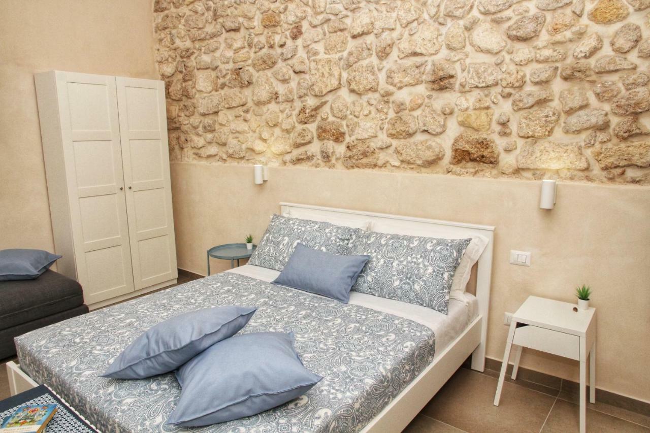 Essentia Rooms- Ortigia Holidays Syrakuzy Zewnętrze zdjęcie