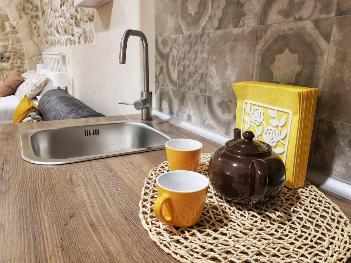 Essentia Rooms- Ortigia Holidays Syrakuzy Zewnętrze zdjęcie