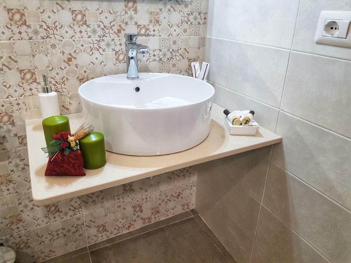 Essentia Rooms- Ortigia Holidays Syrakuzy Zewnętrze zdjęcie
