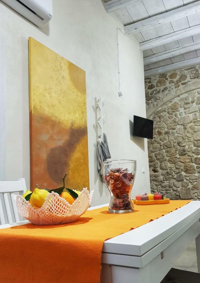 Essentia Rooms- Ortigia Holidays Syrakuzy Zewnętrze zdjęcie